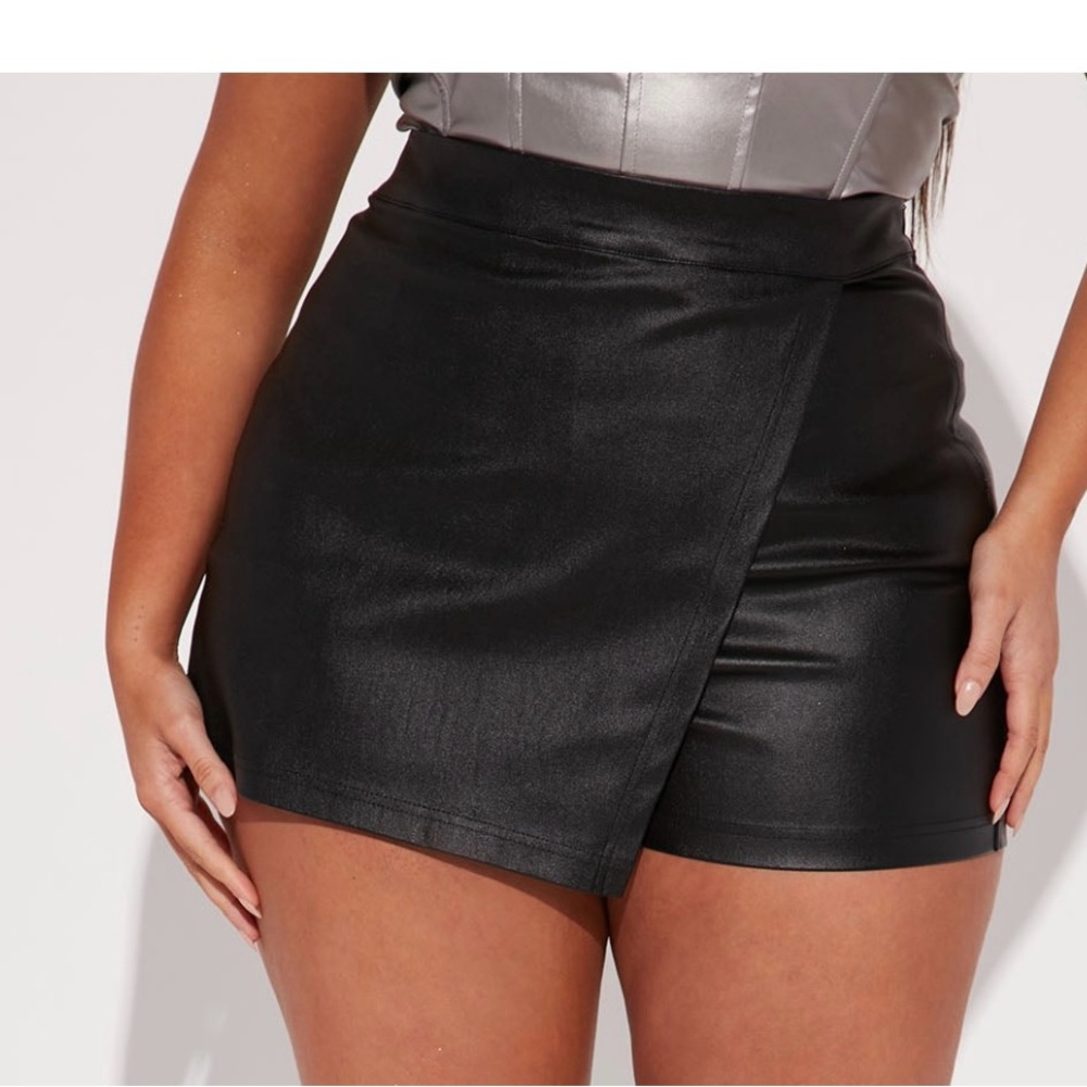 Fashion Nova Black Faux Leather High-Waisted Skort